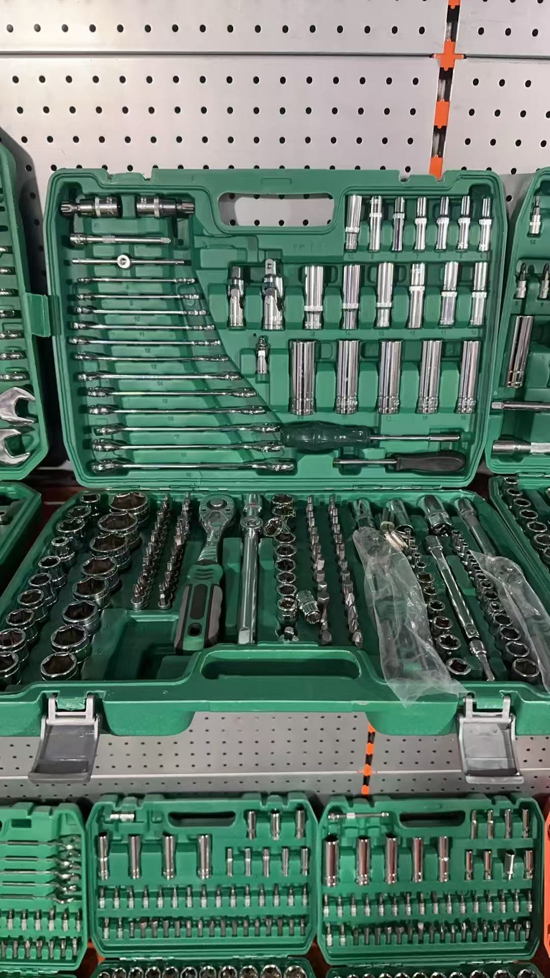 216-częściowy zestaw narzędzi  – Power Tools Diy recenzja i cena