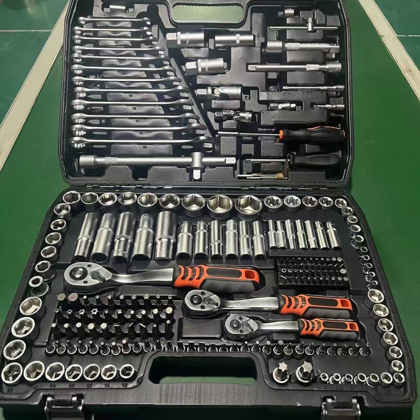 216-częściowy zestaw narzędzi  – Power Tools Diy recenzja i cena